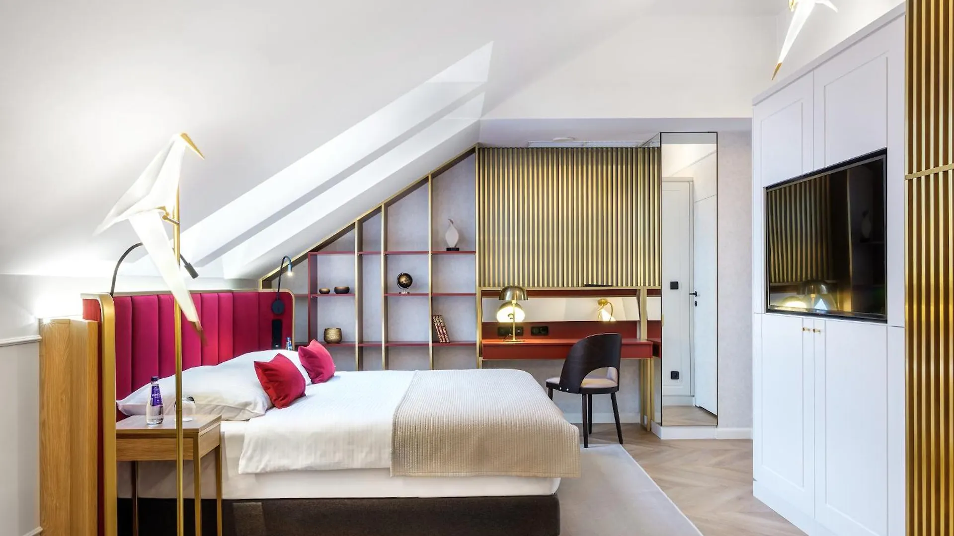 Hotel Golden Queen Krakow 4*,