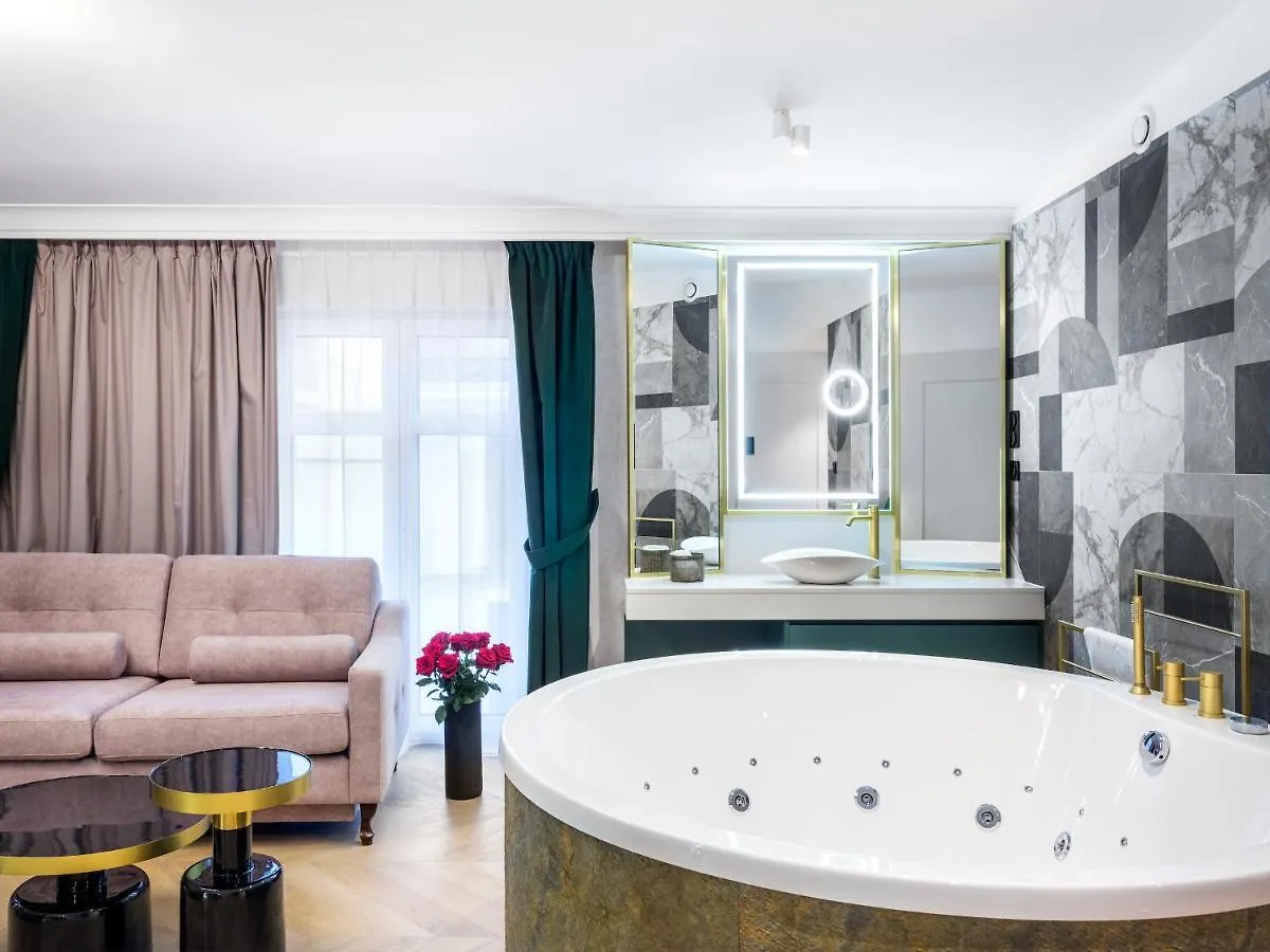 קרקוב Hotel Golden Queen 4*,  פולין